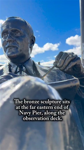 The statue is a life-sized bronze sculpture honoring comedian and actor Bob Newhart and his iconic 1970s TV character, Dr. Robert “Bob” Hartley, from The Bob Newhart Show. #chicago #sculpture #midwest #explorechicago #chicagogram #ChicagoHistory #chicagolife #Illinois | Ervin Eliud