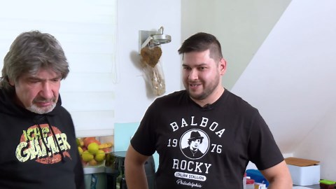 Babicův fanoušek uvařil výbornou čínu. Kuchař ochutnal vepřové švejžužu | Babicova televize | Stream