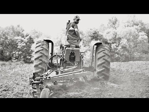 JOHN DEERE 4010 AND F145H PLOW (PLANT 2021)
