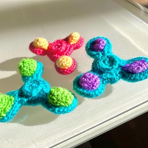 Crochet Fidget Spinner Flower Pattern | Handheld Fidget Spinner Pattern - Etsy Canada
