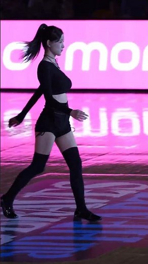 欸乾! 晧禎的膝上襪造型也太神了吧!!! #李晧禎 #이호정 #李雅英 #이아영 #南珉貞