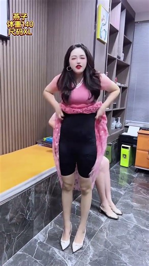 Plus-size slimming pants, not too tight or constricting, won't roll up. srhot #video #