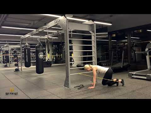 Donkey Kicks With Band | Exercise Demo