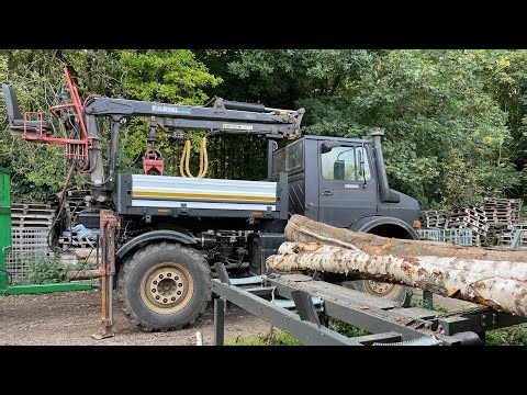 🔥 Firewood Processor in Action – Turning Logs into Stacks of Firewood!