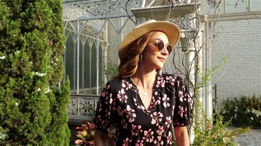 Workwear Fashion: Must-Have Blouse Styles for the Office | Perfecting Your Office Attire - video Dailymotion