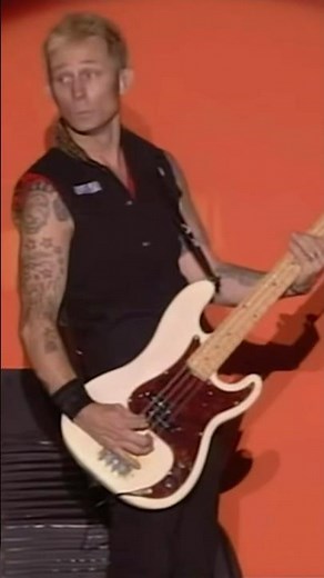 Hitchin’ a Ride (Live at Optimus Live 2013) #greenday #music #punk #2010s #festivals
