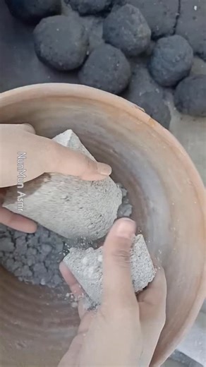 NunMun Asmr on Instagram: "Search NunMun Asmr → on youtube for daily new videos and video shorts. “Channel name is case sensitive”. #crumbling #asmr #oddlysatisfying #cement #purecement #gymchalk #satisfying #sand #sandcement #crunchy"