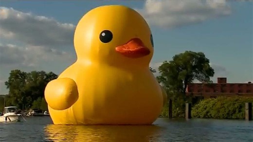 World's largest rubber duck returning to western Pennsylvania in June