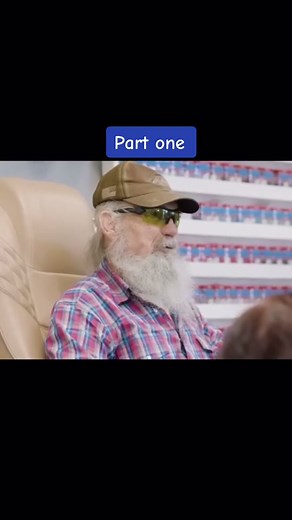 Pedicure Transformation with Uncle Si Robertson | Duck Dynasty Fun