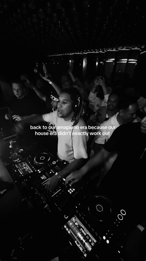 Piano Piano: Embracing Amsterdam's Nightlife Scene