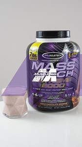 786 reactions · 65 shares | Antes o después de entrenar toma tu mass tech extreme 2000 en un deli licuado de fresas con plátano.  Ingredientes: Mass tech extreme 2000 Fresas  Plátano  Leche 拏 | MuscleTech | Facebook
