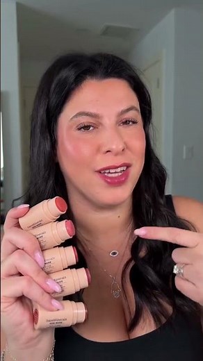 Trying every shade so you don’t have to! Gen Nude Dew In One Cheek + Lip Stick never looked so good.