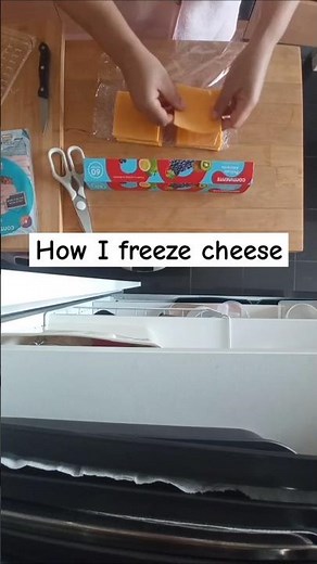 Freeze sliced cheese to prevent from going bad before you get a chance to eat it #breakfast