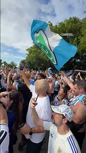 ¡ESPECTACULAR MOMENTO! LOS HINCHAS ARGENTINOS DISFRUTARON EL HIMNO JUNTO CON CIRO EN MIAMI 🇦🇷🎶