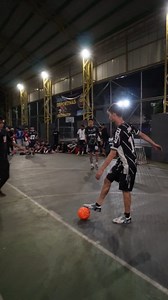 Futsal Set Piece in 3v3?! 👀🔥 #ISFA Johan Freestyle, Palita, Jorge Largo, Futto, ISFA #ISFAWorldTour #Medellin #Colombia #3v3 #streetfootball #7futsal | Seven Futsal