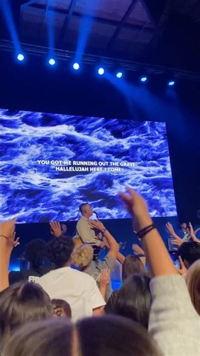 God hasn’t given up on YOU #foryoupage #worshipmusic #jesusisking #joyofthelord #loveoverfear #fyp