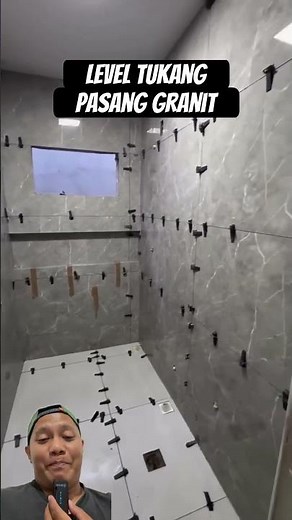 Top-tier pro installing wall granite using tile spacers #shorts #diy #craft #construction #masonry