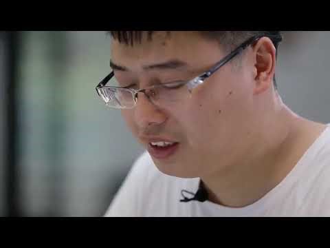 Real-Time Translation between English and Chinese