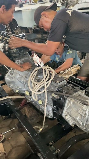 Instal transmisi matic vxr di hardtop pand cruiser bj40 dengan mesin 1hdt #bj40 #fj40