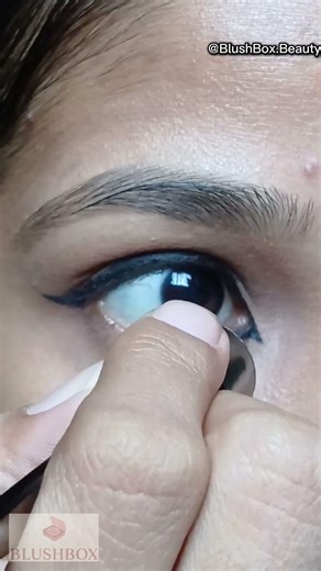 One Eyeliner. FIVE Different Vibes. #eyeliner #eyelinertutorial #makeupshorts