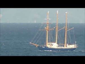 椋浦の高台から見た帆船「みらいへ」 令和7年1月28日