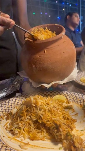 Trending Pot biryani🤤#trending #food #viral#youtubeshorts #youtubeshorts #short #hyderabad #biryani