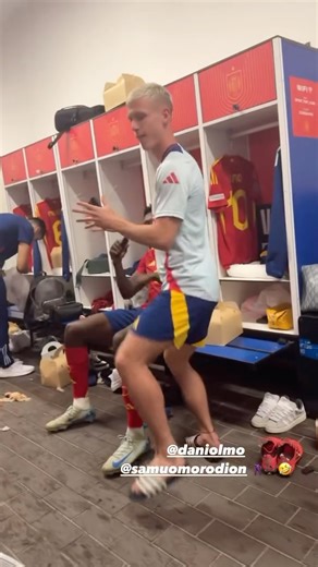 257K views · 121K reactions | Dani Olmo vibing to Afrobeat music  (via @nicolas_williams9) @espnafrica | ESPN FC | Facebook