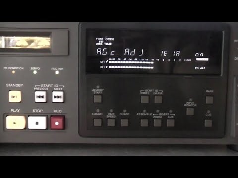 Ponowne zapisywanie pamięci RAM w Sony PCM-7030 po wymianie baterii.