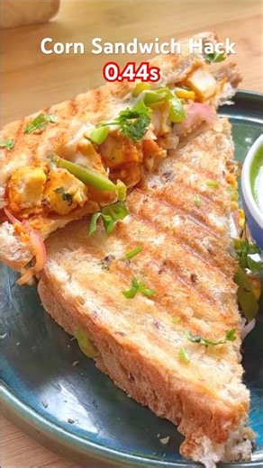 Corn Sandwich Hack in 0.44s ! #shorts #hack