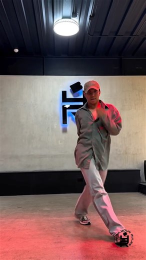 Break Your Rules Dance Studio on Instagram: "🖤: Slayground with Coach Ish 💯 🔥: Femme (Beg-Int) 📌: Break Your Rules Dance Studio 🏠: JP Rizal cor Malong St Proj 4 QC Last week’s solo recap 💯 🎶: When I’m With You - Lisa ft Tyla 🧠: @ish_riveraaa #breakyourrulesdancestudio #breakyourrules #choreoclass #danceclass #femme #slayground #whenimwithyou #lisa #tyla #project4 #quezoncity"