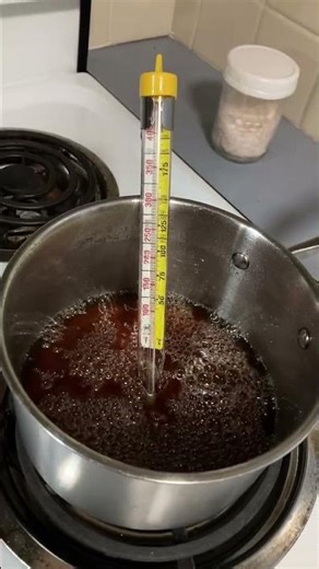 Cooking down maple syrup