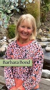 Meet Barbara, one of our incredible Sawdust artists! A Laguna Beach local and native Californian, Barbara has been creating stained glass pieces for over 50 years. After retiring as a college dean and athletic director in 2010, she began exploring a more modern, industrial style—incorporating found objects and metal into her glasswork. Since 2014, her art has lit up Sawdust, Festival of Arts, Art-A-Fair, and galleries across California, and now lives in private collections nationwide. Come see B