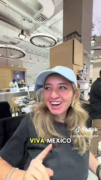 Trade negotiate on Rolexes ! Comment below what do you think about it ? #watches #negotiation #rolex #fypシ #diamond #watchbyjuls