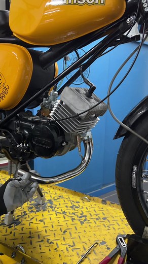 AKF PRODUKTWELT PRÄSENTIERT: Unsere Krümmersets mit Kalotte. #akf #akfshop #simson #simsontuning #krümmer #kalotte