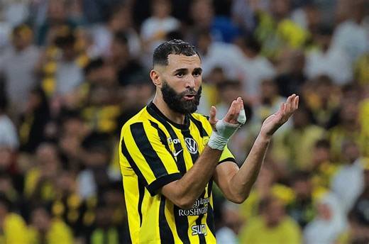 karim-benzema-scores-hat-trick-on-al-hilal-debut-and-sends-message-to ...