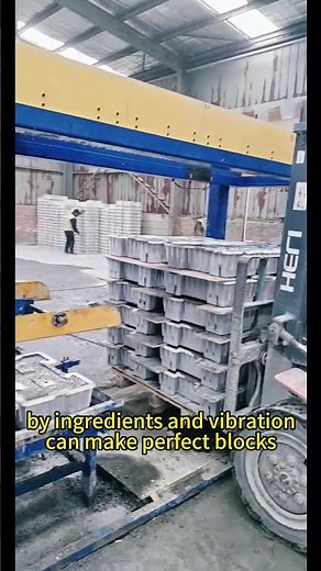 use plastic mold to make interlocking concrete blocks #brickmakingmachine