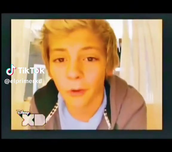 Moises Rules: Fun Challenges with Ross Lynch