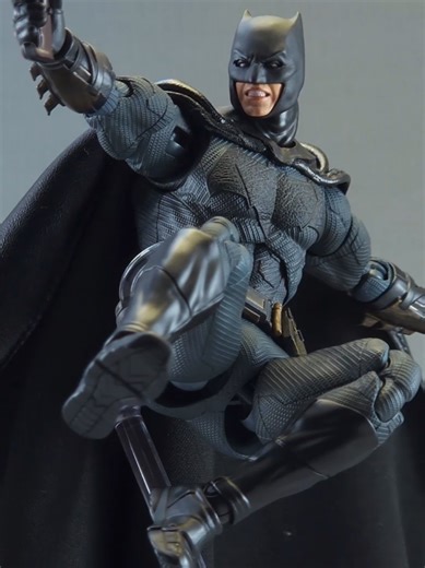 Mafex Batman Unboxing from Zack Snyder's Justice League