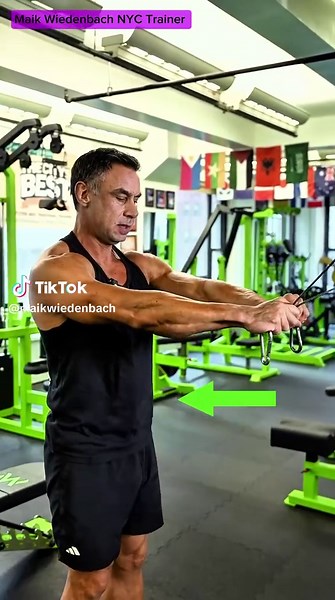 Cable Rear Delt Fix: Improve Your Shoulder Workout