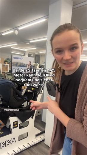 Familienzone on Instagram: "Bequem & sicher, dass ist die Devise und beides ist möglich mit dem @axkid.de One3 und dem @besafe Beyond. Beide Reboarder sind bis 125 cm (bzw. 23 kg / 22 kg) zugelassen,ermöglichen langes rückwärtsgerichtetes Fahren und bieten bis zu 5× mehr Sicherheit. Sie werden mit Isofix befestigt, haben den schwedischen Plus-Test bestanden und bieten so maximalen Schutz für dein Kind im Ernstfall. #kindersitz #reboarder"