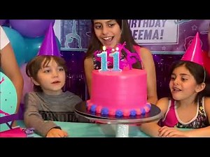 Sorpresa de la fiesta de cumpleaños feliz | Hermanitas divertidas