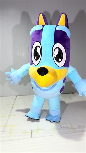 Custom inflatable Bluey mascot costume for events/wedding/party~Make your activity full of love and surprise!❤️ International shipping is available, with shipment from China~ #mascot #costume #fur #plush #funnyvedio #inflatablemascot #partycostume #chinesefactory #acceptcustom #heartmascot #bear #mascotcustom #funny