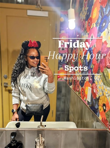 A couple Friday Happy Hour Spots 🤏🏾🎀🍸🫧 1️⃣ @paraisotaqueria Mon-Fri 3-6p Throughout the RESTAURANT 💫 THE BLUE CORN BREAD!!! GIVE ME 14! 2️⃣ @crnoma Tue-Fri 3-7p Throughout the Restaurant 💫 The menu changes, so check the site. 3️⃣ @lovemakotodc Everyday 4-6p, it's a bar area. 💫 Monday is All Night Happy Hour. Order all the snacks! #dchappyhour #fyp #dealsforyoudays