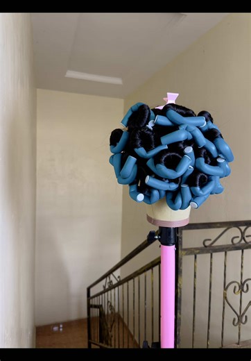 Bombshell Heatless Curls Tutorial