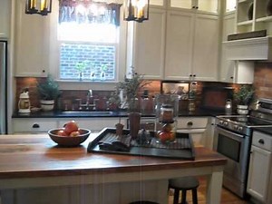 The Red Brick Cottage Country Primitive Show House