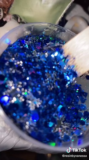 Christmas Resin Ornaments: A Festive DIY Idea