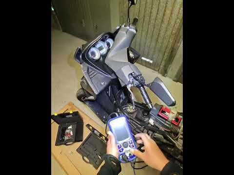 Relever de compressions sur un scooter peugeot satelis 125 compressor
