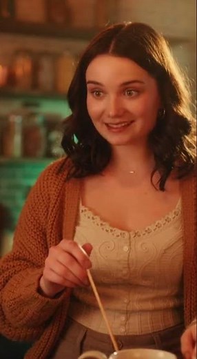 Accidental Love Potion Turns Her Best Friend Into Her Crush