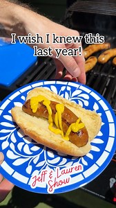 Summer Food Hacks! 😋 Easy recipes, sweet treats, grilling tips and simple smart food hacks for the tastiest summer yet! #summerfood #corn #watermelon #grilling #smores | Jeff & Lauren