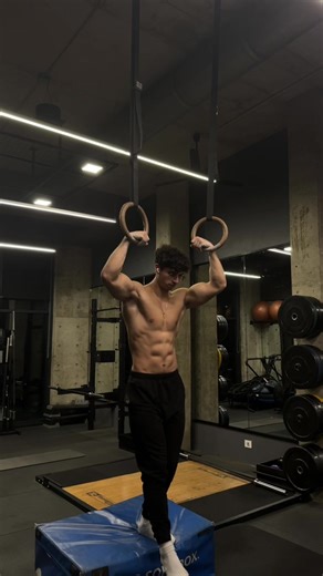 Mastering the Muscle Up Challenge in 2 Minutes